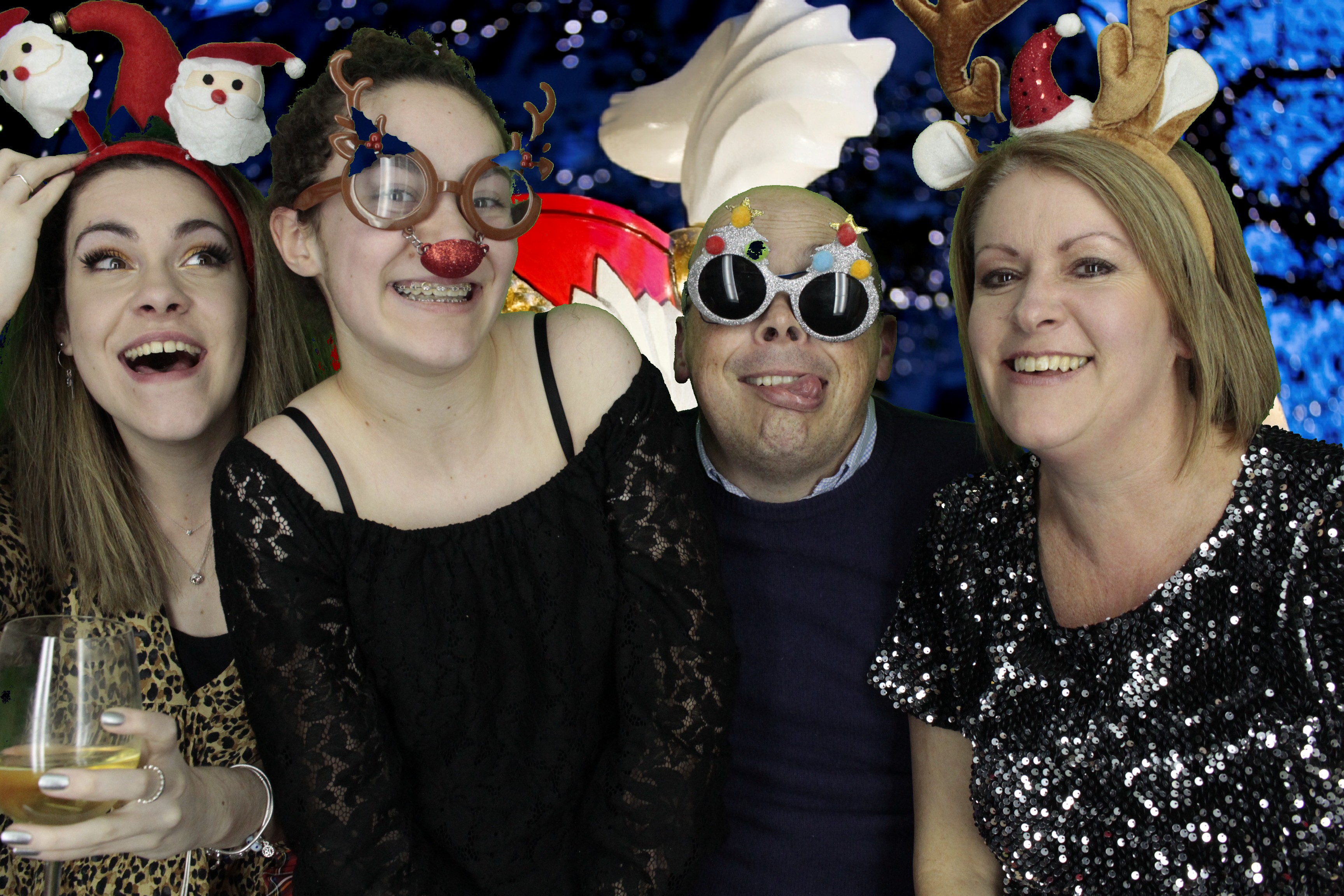 Silvermere Christmas Party | View more photos from the event at gallery.myphotoboothexperience.co.uk/u/MyPhotoBoothExperienceLtd/Silvermere-Christmas-Party-2